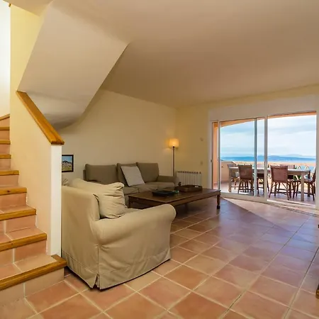 Sleeps 6 Pool Nyaraló