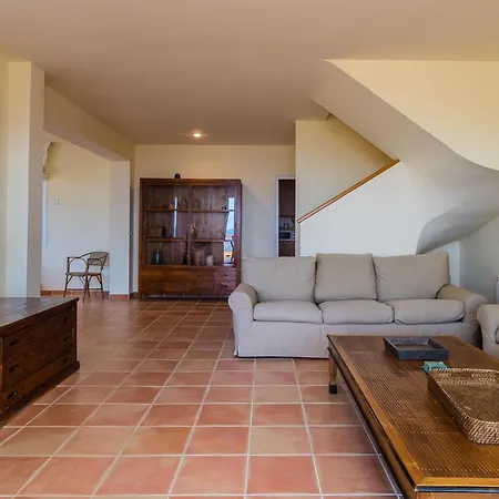 Nyaraló Sleeps 6 Pool